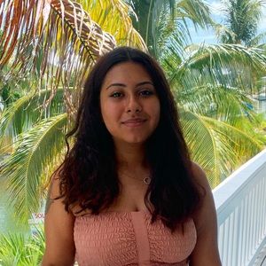 Meet your Posher, Jasmine